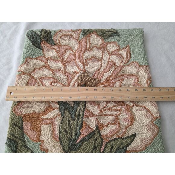 Grandin Road Floral Hooked Wool Throw Pillow Cover Zipper Velvet Flower 17" - Picture 4 of 7